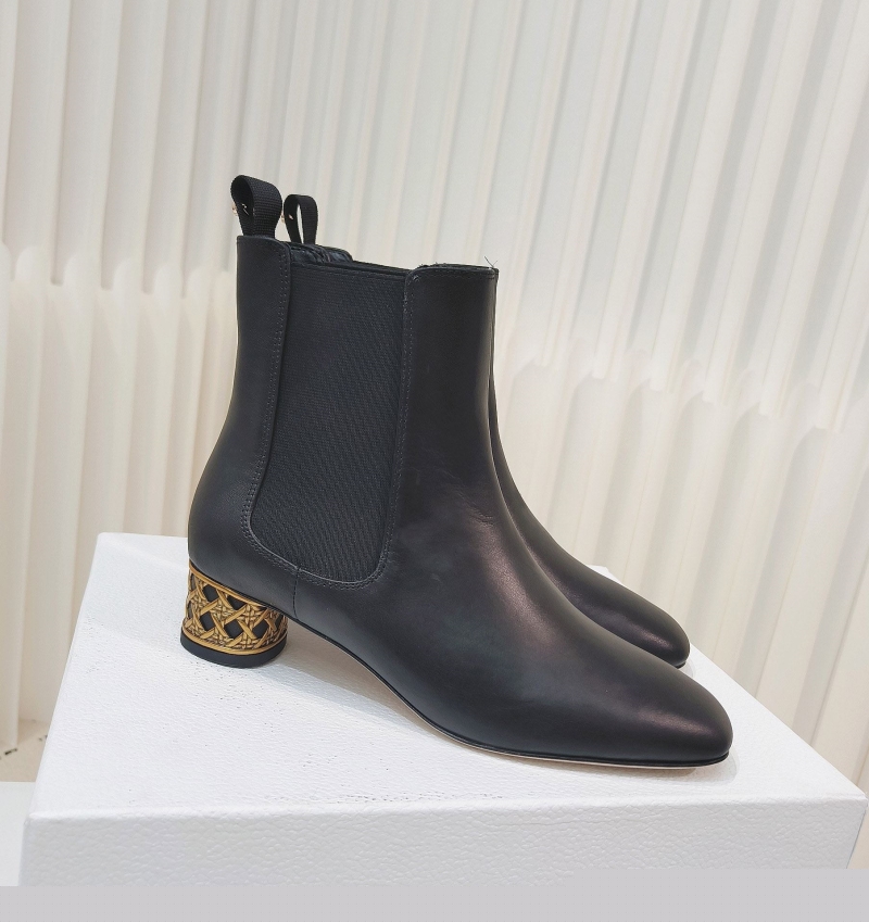 ch**an D*or boots